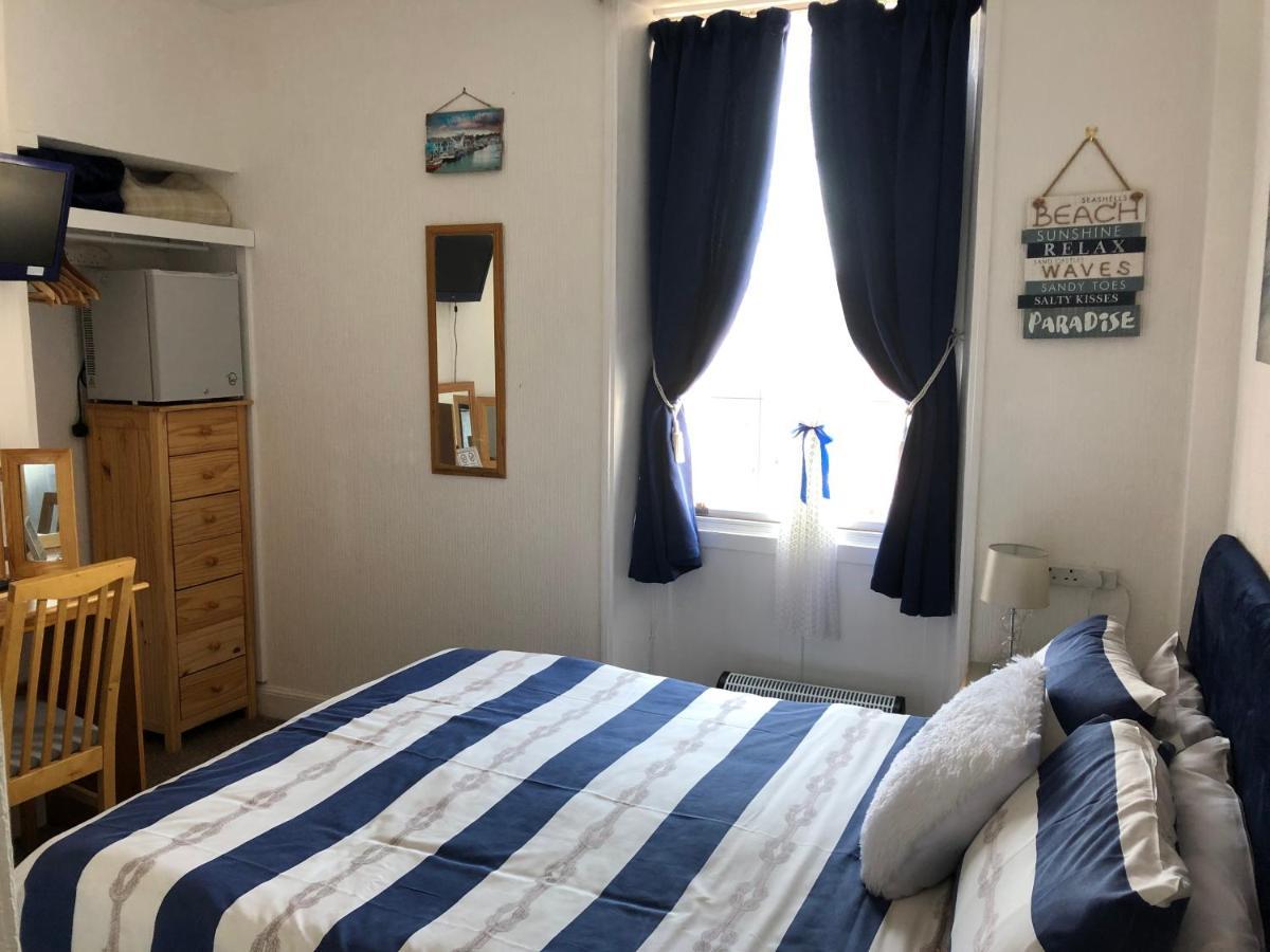 Beachcomber Guesthouse Веймут Екстер'єр фото