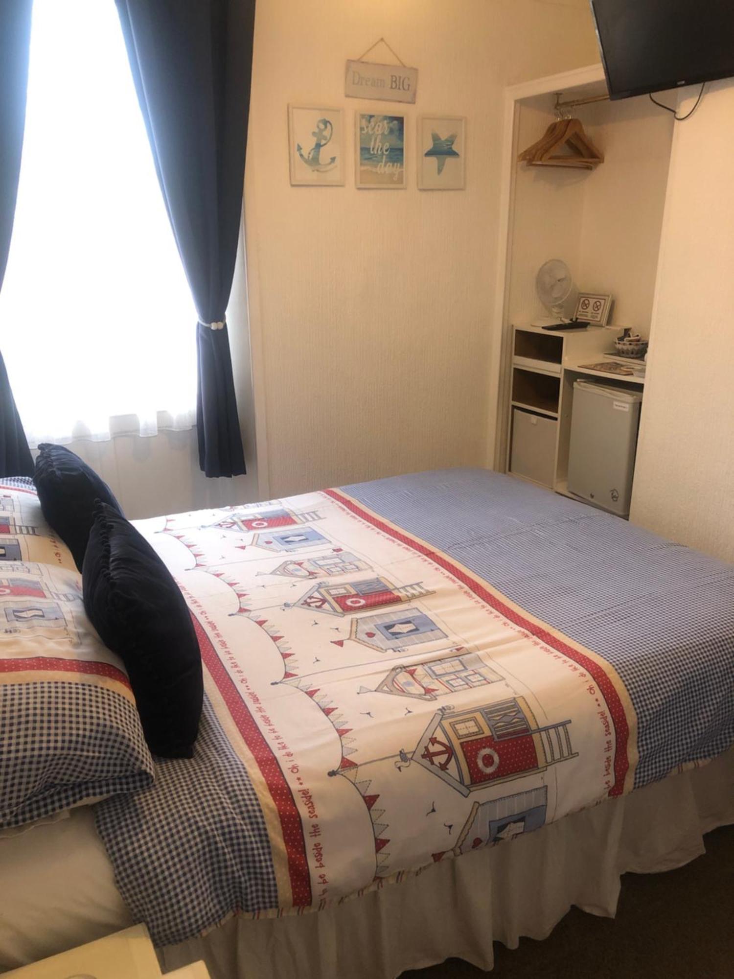 Beachcomber Guesthouse Веймут Екстер'єр фото